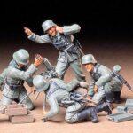 Tamiya 35193 1/35 German Infantry Mortar Team