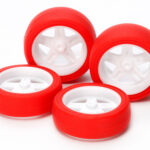 Tamiya 15504 1/32 Mini 4WD JR Lg Dia 5-Spoke Wheels - w/Hard Red Slick Tires