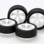 Tamiya 15513 1/32 Mini 4WD JR Low Profile Tire/Wheel Set 5-Spoke