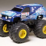 Tamiya 17011 1/32 Mini 4WD Nissan Terrano '93 Paris-Dakar (Team NOK JATCO)