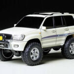 Tamiya 19021 1/32 TOYOTA Land Cruiser 100 Wagon VX-Limited G-Selection