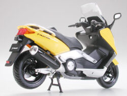 Tamiya 24256 1/24 Yamaha TMAX w/ Rider Figure：圖片 2