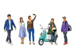 Tamiya 24356 1/24 Campus Friends Set II