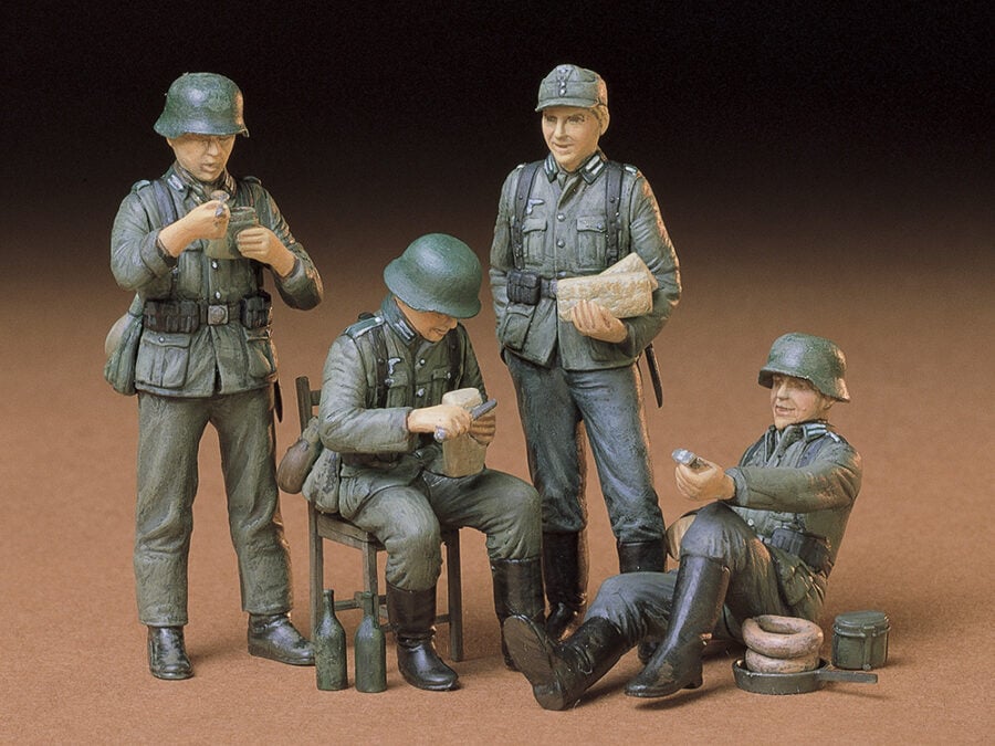Tamiya 35129 1/35 German Soldiers at Rest：圖片 1