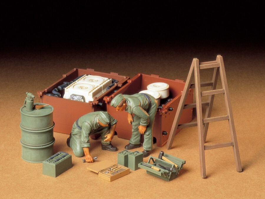 Tamiya 35180 1/35 German Tank Engine Maintenance Crew Set：圖片 1