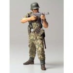Tamiya 36303 1/16 WWII German Elite Infantryman