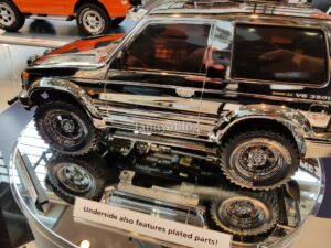 Tamiya 47375 1/10 R/C Mitsubishi Pajero Metaltop Wide Black Metallic:圖片 2