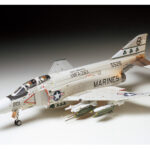 Tamiya 60308 1/32 McDonnell F-4 J Phantom II Marines
