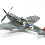 Tamiya 60321 1/32 Supermarine Spitfire Mk.XVIe