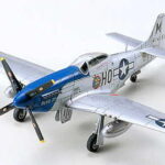 Tamiya 60749 1/72 North American P-51D Mustang