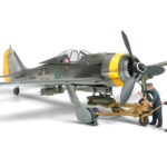 Tamiya 61104 1/48 Focke-Wulf Fw190 F-8/9 w/Bomb Loading Set