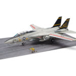 Tamiya 61122 1/48 Grumman F-14A Tomcat (Late Model) Carrier Launch Set