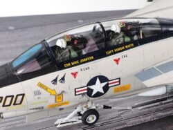 Tamiya 61122 1/48 Grumman F-14A Tomcat (Late Model) Carrier Launch Set：圖片 18