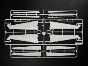 Tamiya 61122 1/48 Grumman F-14A Tomcat (Late Model) Carrier Launch Set：圖片 12