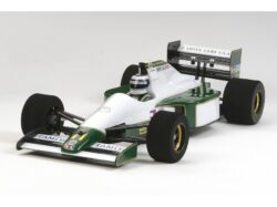 Tamiya 84287 RC Team Lotus Type 102B (F104W Chassis)