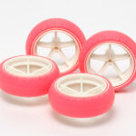 Tamiya 95460 1/32 Mini 4WD Large Dia. Narrow Fiberglass Wheels & Arched Tires (Fluorescent Pink)