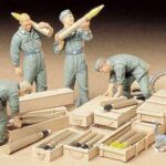 Tamiya 35188 1/35 German Tank Ammo-Loading Crew