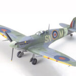 Tamiya 60756 1/72 Supermarine Spitfire Mk.Vb/Mk.Vb TROP