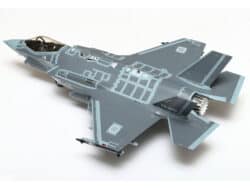 Tamiya 25414 1/32 F-35A Lightning II (w/Japan Air Self Defense Force Markings)：圖片 3