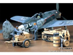 Tamiya 32533 1/48 German Aircraft Power Supply Unit & Kettenkraftrad