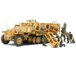 Tamiya 32566 1/48 Mtl.SPW.Sd.kfz 251/1 Ausf.D "Stuka Zu Fuss"