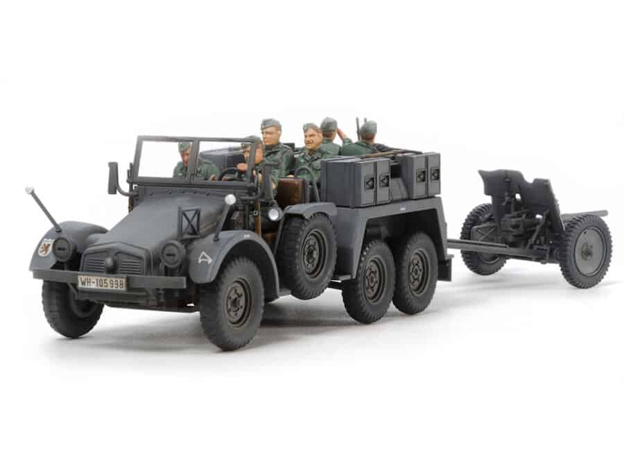 Tamiya 32580 1/48 German 6x4 Towing Truck Kfz.69 with 3.7cm Pak：圖片 1