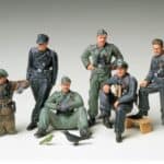 Tamiya 35201 1/35 German Tank Crew at Rest