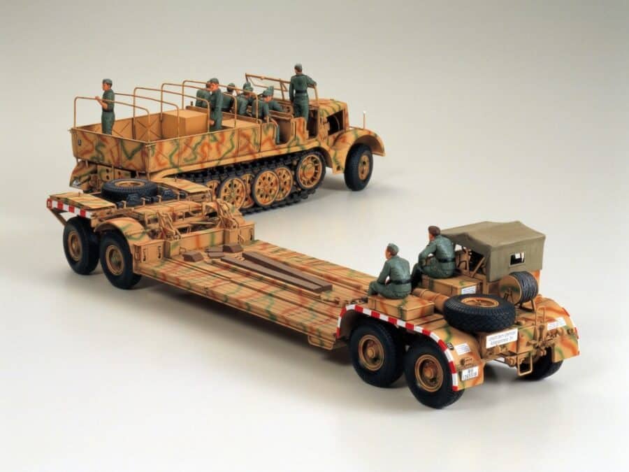 Tamiya 35246 1/35 German 18 Ton Heavy Half-Track "FAMO" and Tank Transporter Sd.ah.116：圖片 1