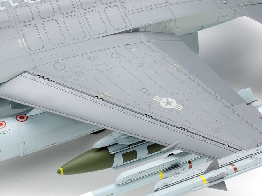 Tamiya 60315 1/32 Lockheed Martin F-16C [Block 50] Fighting Falcon：圖片 15