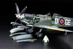 Tamiya 60321 1/32 Supermarine Spitfire Mk.XVIe：圖片 3