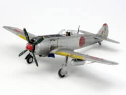 Tamiya 61013 1/48 Nakajima Ki-84-IA Hayate (Frank)