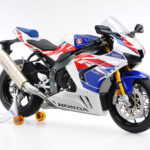 Tamiya 14141 1/12 Honda CBR1000RR-R FIREBLADE SP 30th Anniversary