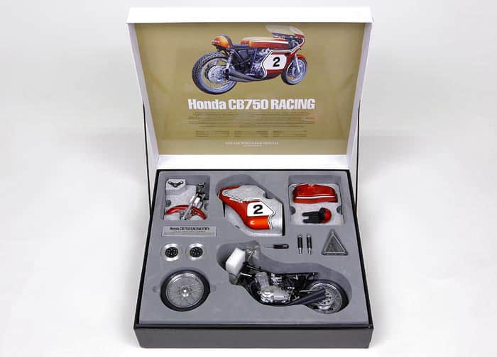 Tamiya 23210 1/6 Honda CB750 Racing (Semi-Assembled Premium Model