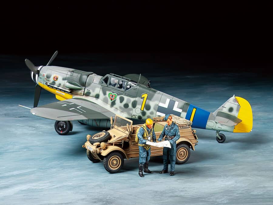 Tamiya 25204 1/48 Messerschmitt Bf109 G-6 & Kubelwagen Type 82 Set：圖片 1