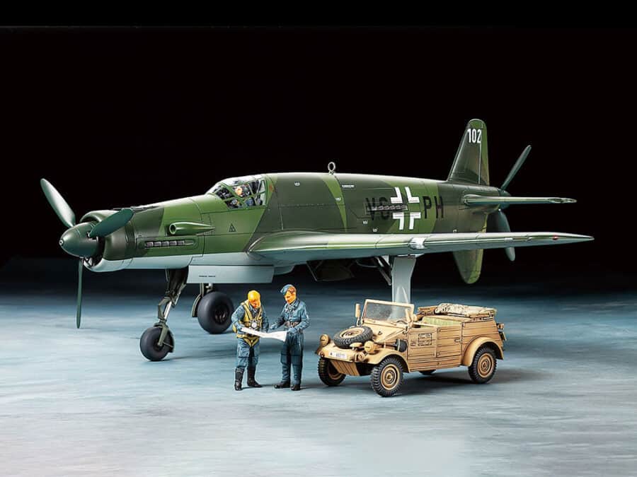Tamiya 25206 1/48 Dornier Do335a Pfeil & Kubelwagen Type 82 Set：圖片 1