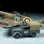 Tamiya 25211 1/48 Supermarine Spitfire Mk.I & Light Utility Car 10HP Set