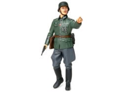 Tamiya 36313 1/16 WWII German Field Commander