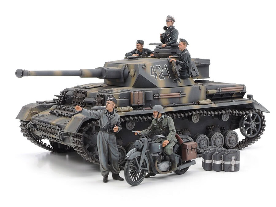 Tamiya 25209 1/35 German Tank Pz.Kpfw.IV Ausf.G Early Production & Motorcycle Set "Eastern Front"：圖片 1
