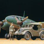 Tamiya 25217 1/48 Mitsubishi Ki-46 III Type 100 & 4x4 Light Vehicle Kurogane Set
