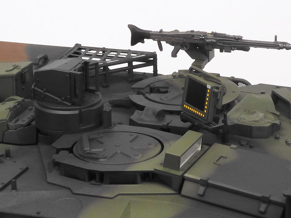 Tamiya 56047 1/16 RC German Main Battle Tank Leopard 2 A7V Full