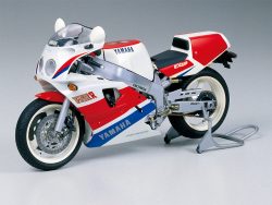 Tamiya 14058 1/12 Yamaha FZR750R (OW01)