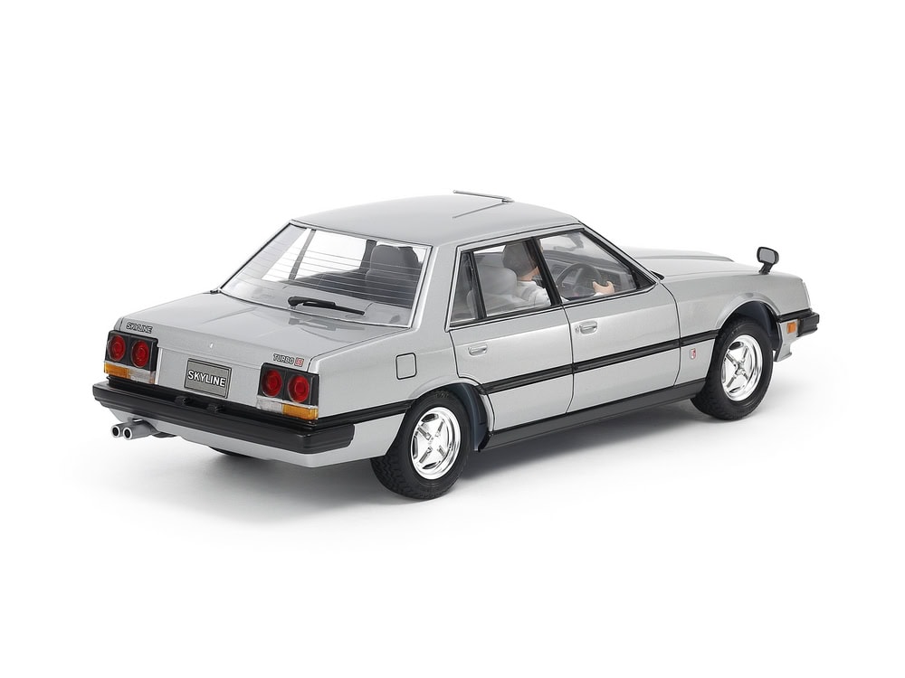 Tamiya 24374 1/24 Nissan Skyline Sedan 2000 Turbo GT-E・S - 田宮